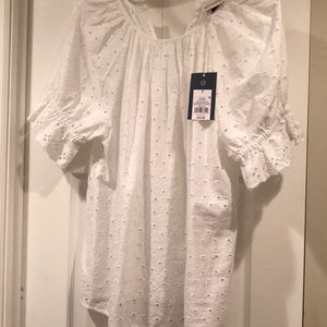 Universal Thread eyelet top